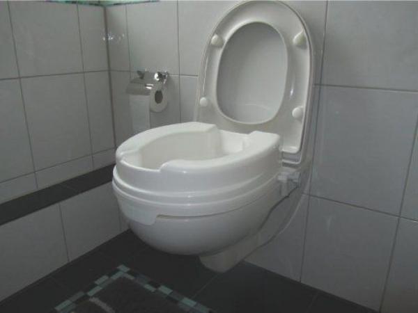 Behrend Toilettensitzerhöher Sitzerhöhung 5 cm ohne Deckel Toilettenaufsatz